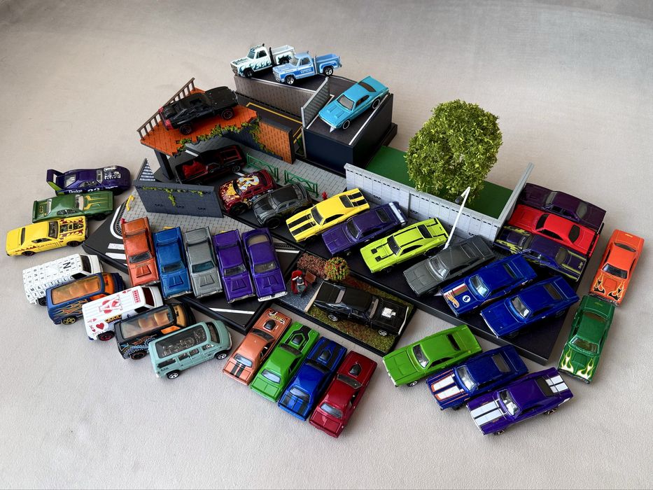 Hot Wheels Dodge, Corvette, Camaro, Cadillac, Datsun колекція