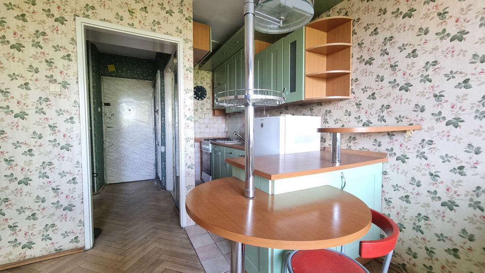 Wynajmę kawalerkę 25,5 m² z balkonem | Warszawa, ul. Darwina | 5 piętro | PL/ENG