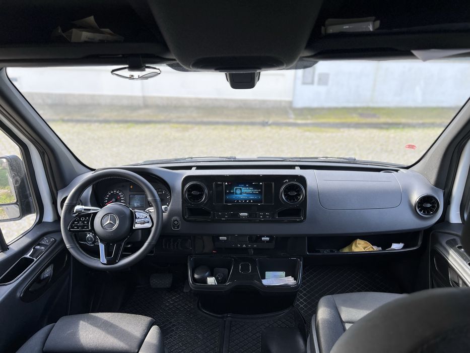 Autocaravana Sprinter 2020, 63000 km muito estimada