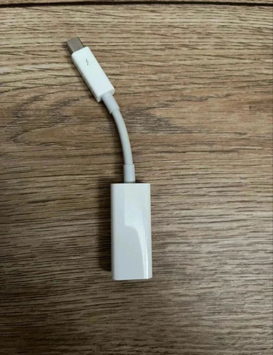 Oryginalna przejściówka Apple Thunderbolt do Ethernet