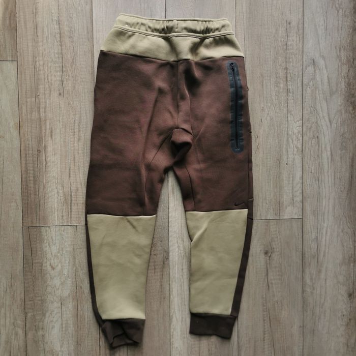 Nowe spodnie dresowe na 11-12 lat (146-152 cm) Nike