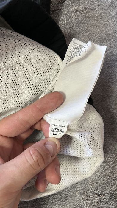 Вітровка nike swoosh