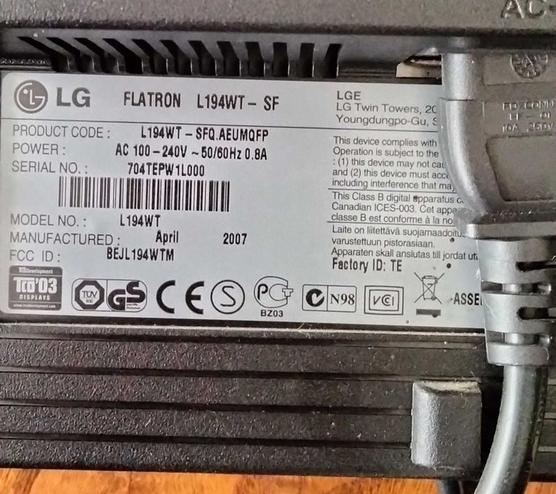 PC monitor in excellent condition, working flawlessly.64551758364930121