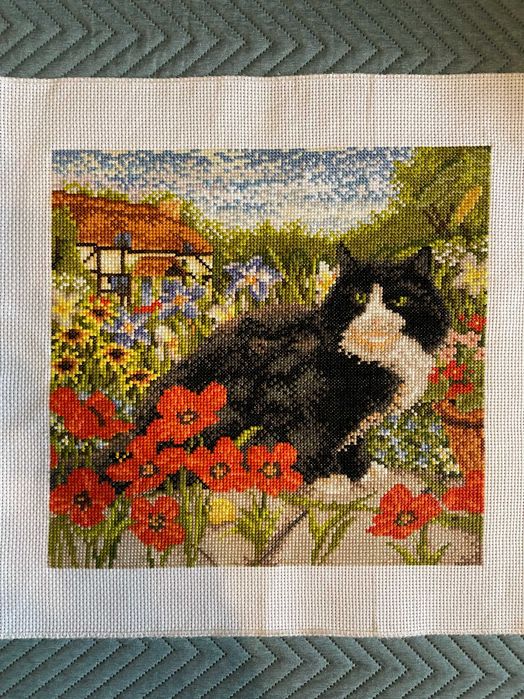 obraz haftowany krzyzykiem. Kotka. recznie robiony