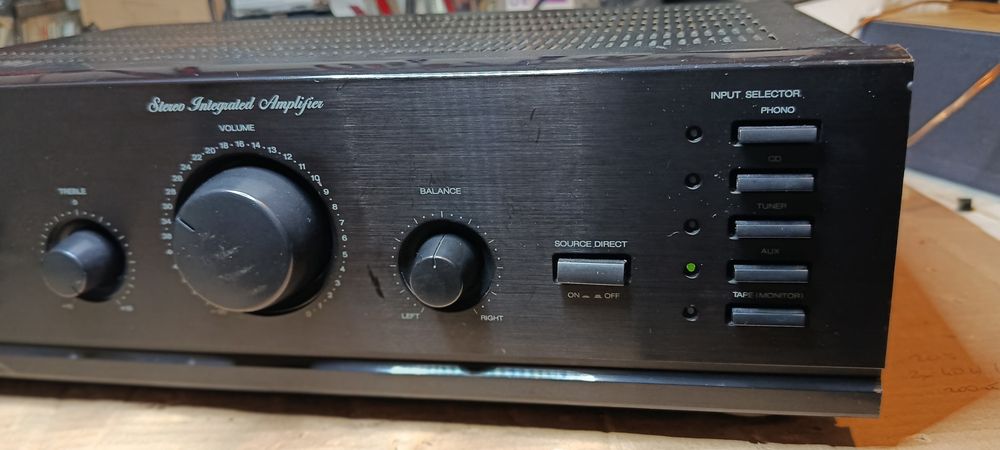 Wzmacniacz stereo Akai A-17