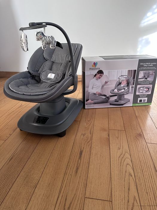 Крісло-гойдалка Mastela Multi-motion baby cradle (електрозаколисувач)