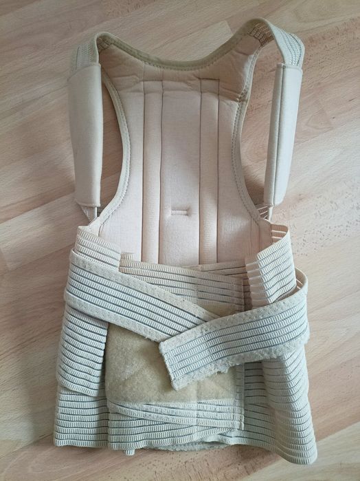 Коректор постави