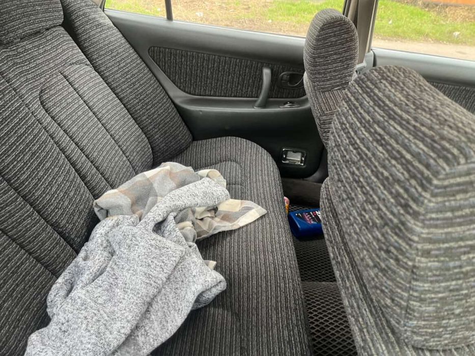 Продам mitsubishi galant 7 под ремонт двигателя . с переоформлением