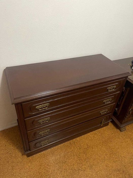 Cama de solteiro em muito bom estado