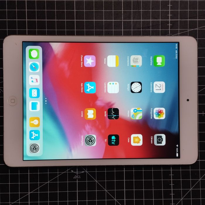iPad mini Wi-Fi- 64 Gb