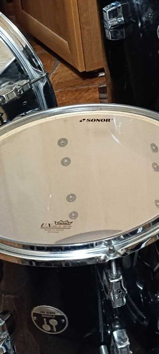 Продам ударну установку SONOR
