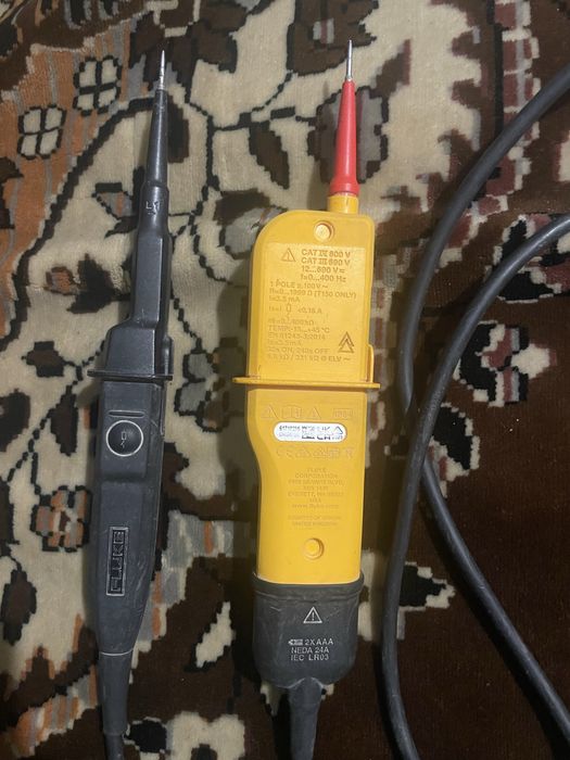 Тестер напряжения Fluke t150