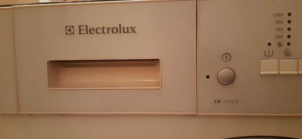 Maq. Lavar Roupa Electrolux Encastre