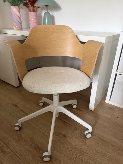 Secretária MALM c/ painel extraível IKEA
