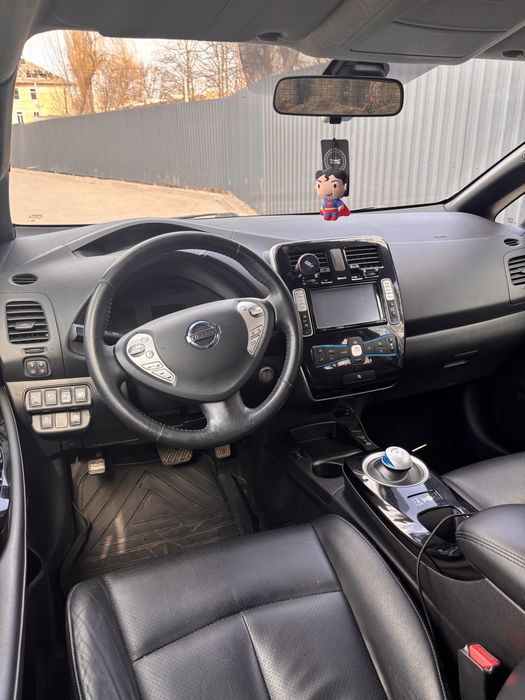 Nissan Leaf Tekhna