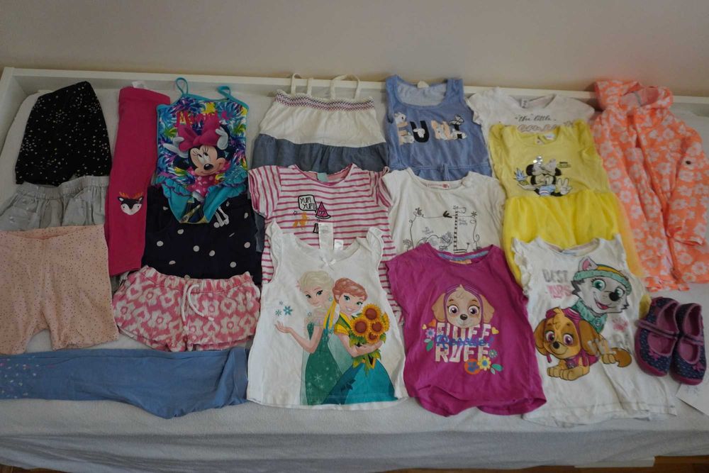 paczka ubrań 98, bluzki, spodnie, sukienki,kostium