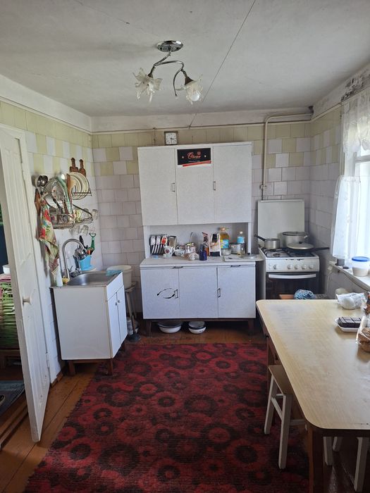 Продається 1/2частина будинку в передмісті Черкас