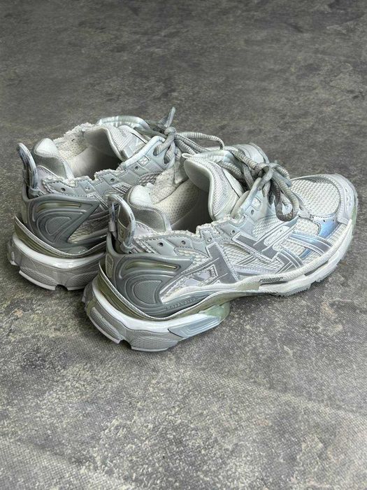 BALENCIAGA Runner кроссовки металлик кеди кеды кросівки білі 43