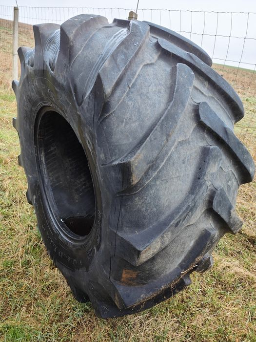 Opona 800/65 R32 Taurus 30.5 L R32 Radialna wzmocniona Energysaver