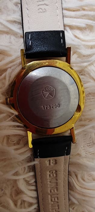 Часы наручные  винтажные