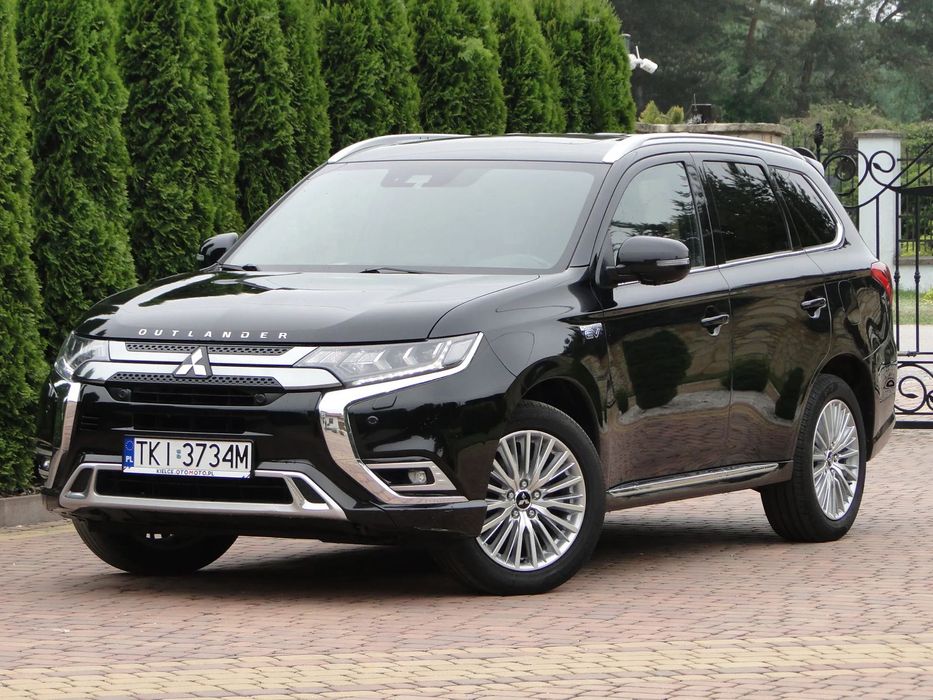 Mitsubishi Outlander PHEV_4x4_Skóra_Xenon_Navi_Kamery 360°_Alu18_Panorama_E.U_Plug-In_FV23%