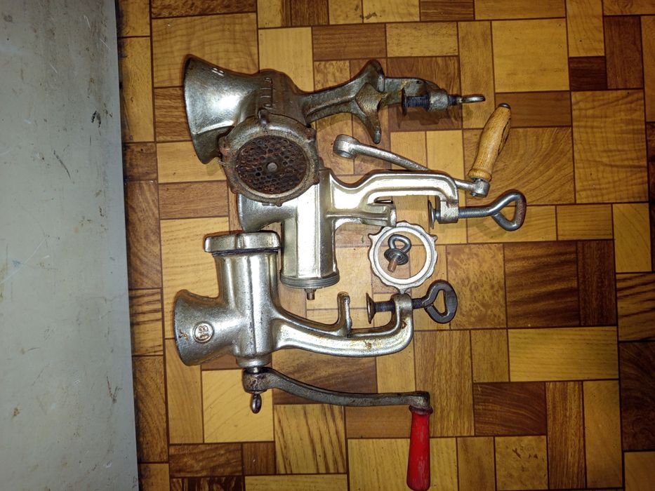 Maszynka do mięsa alfa 5 alfa 8  3 szt