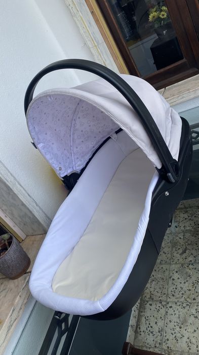 Carrinho chicco com alcofa