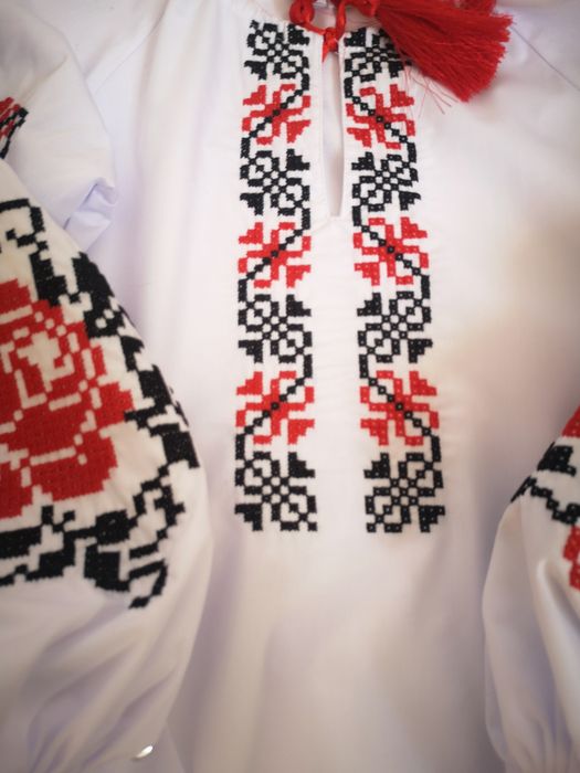 Дитяча вишиванка на дівчинку від 5, 6,7, 8, 9, 10, 11