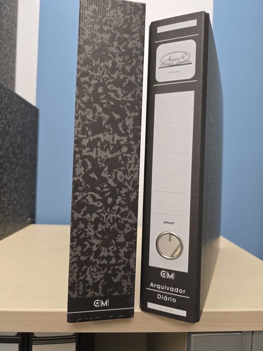 Dossiers novos Staples