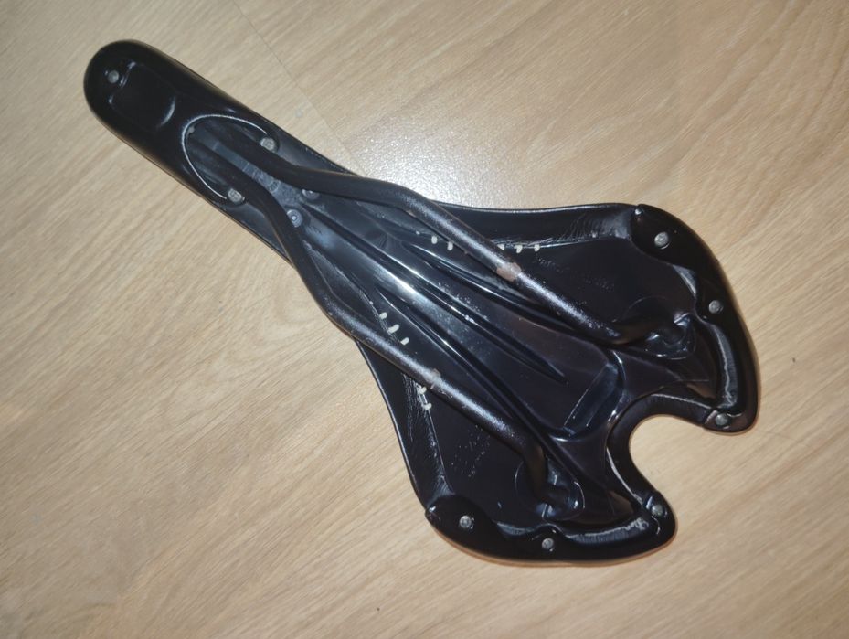 Selim bicicleta Fizik Pave CX