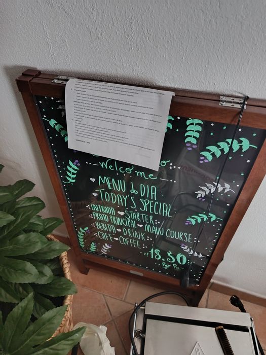 Cavalete para publicidade com iluminação
