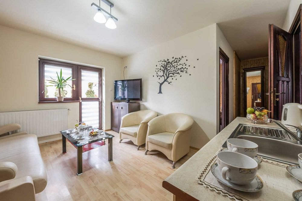 Apartament 4-7 osobowy z oddzielnym wejściem w Centrum
