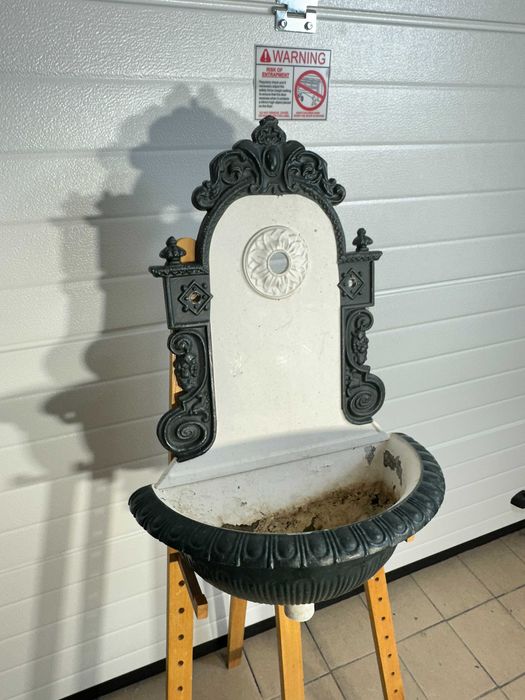 Dekoracyjny Zdrój Ogrodowy | Umywalnik Ścienny | Styl Barokowy