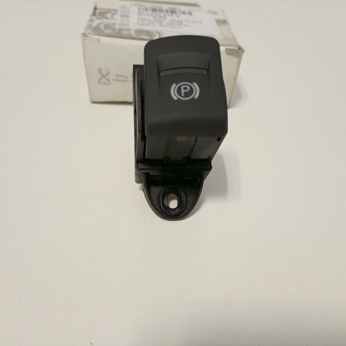Botão de travão de parque - AUDI A6 (4F2, C6) | 04 - 11