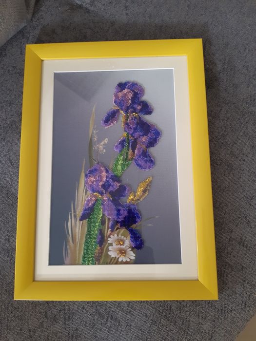 Картина вышитая бисером Ирисы.