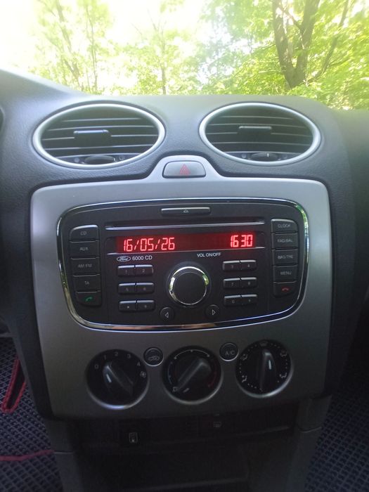 Ford focus 2 res