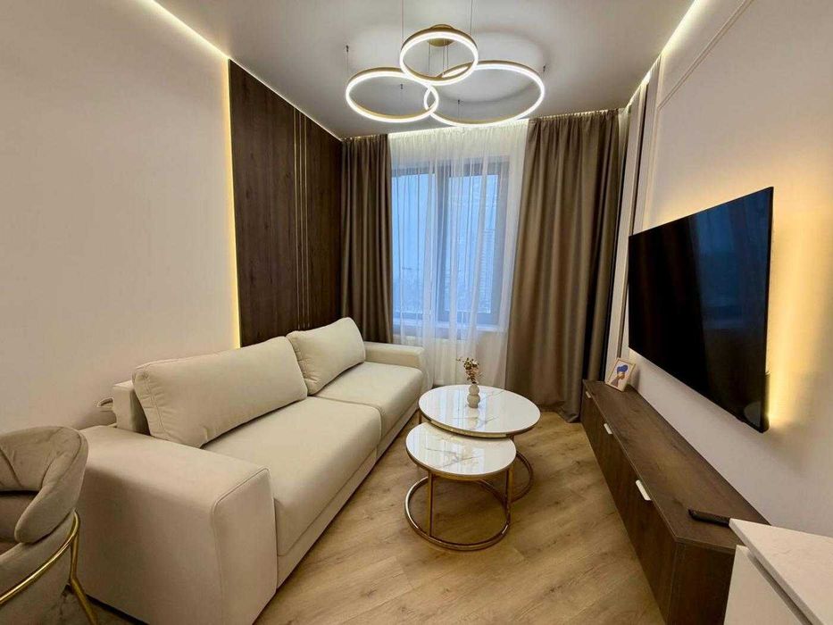 2к ЖК Эллада Аркадия Гефест Торг Дизайнерский ремонт средний этаж