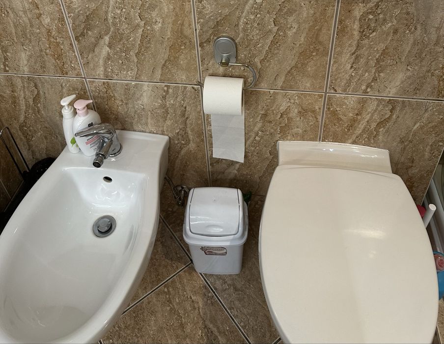 Toaleta wc  Bidet jak nowy i stelaż Firma Koło i miska wc