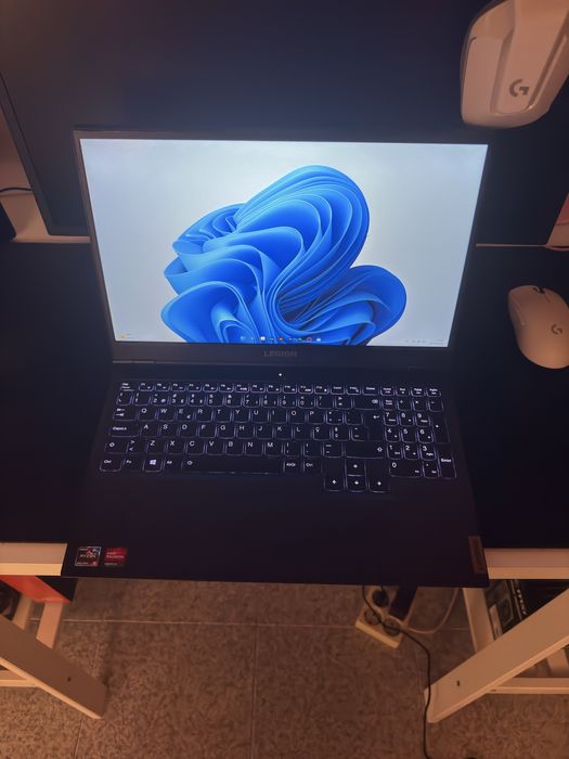 Legion 5 ( ryzen 5 5600H Rtx 3060)