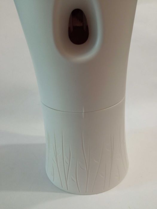 Автоматический освежитель воздуха