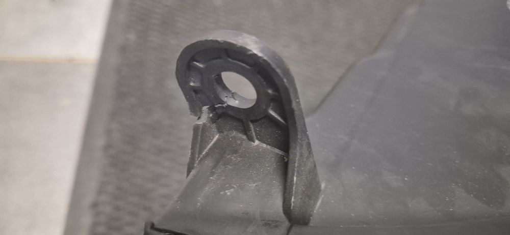 Komplet reflektorów Dodge Ram 2013-