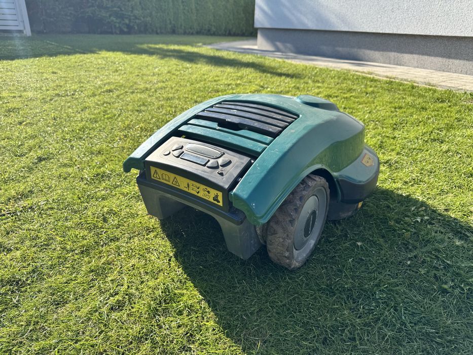 Robot koszący - kosiarka elektryczna Robomow RM510