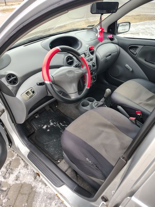 Toyota Yaris 1.0 Sprawna 4drzwi