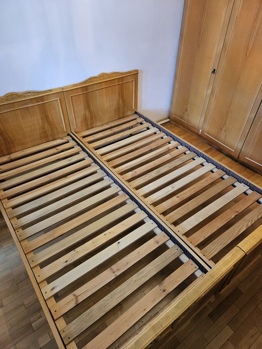 Спальня / меблі для спальні / шафа, 2 ліжка, 2 приліжкові тумби, трюмо