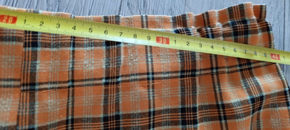 Spodenki w kratę rozm M-L wymiary na fotkach