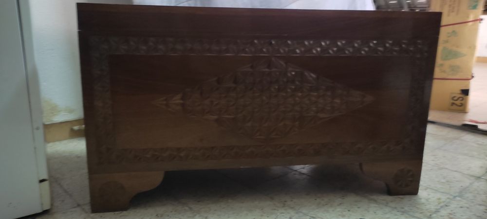 Arca antiga de cânfora