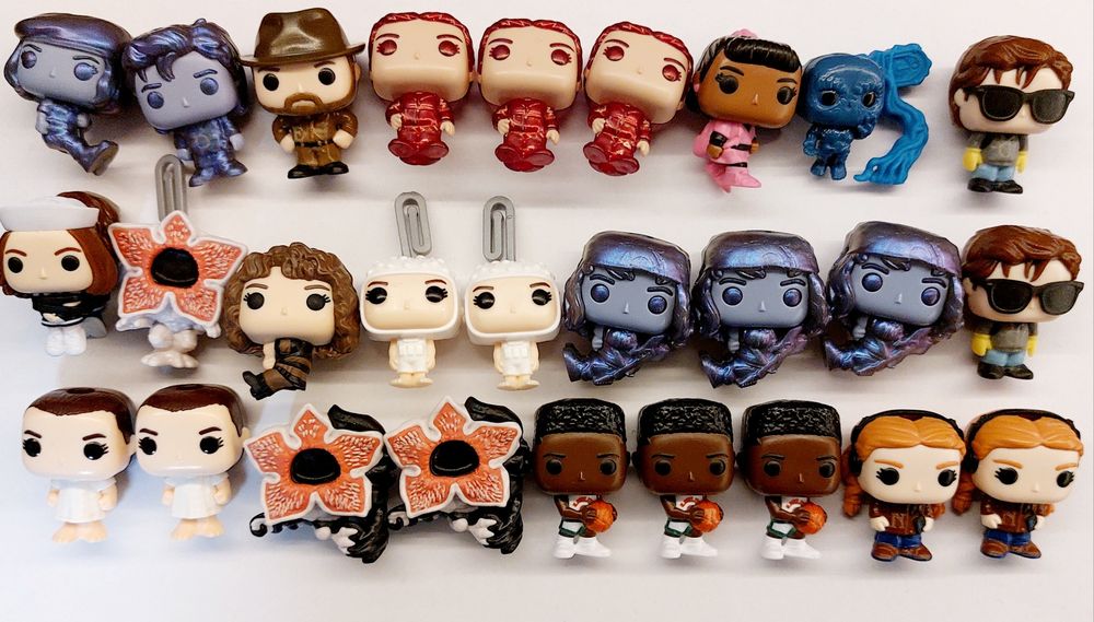 Kinder іграшки різні, новорічні серії 2024,2023