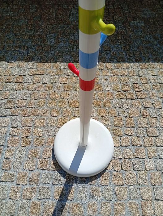 Cabide de pé - criança
