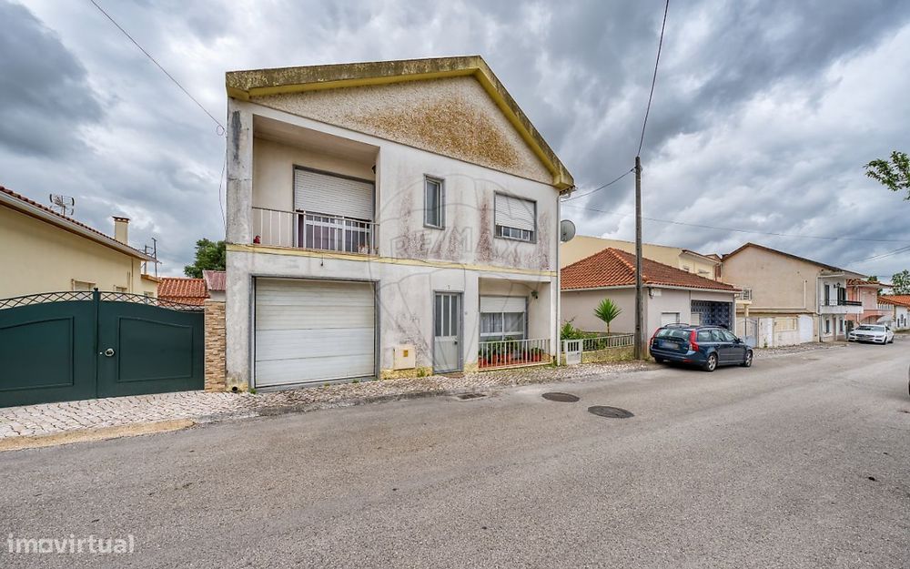 Moradia T4 para venda