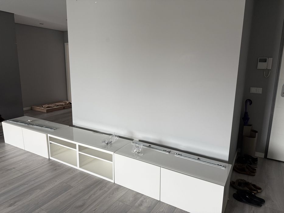 Conjunto de 3 moveis besta com protecao de vidro IKEA